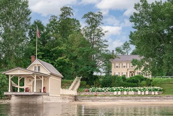 2783 Essex Road, Essex, NY 12936