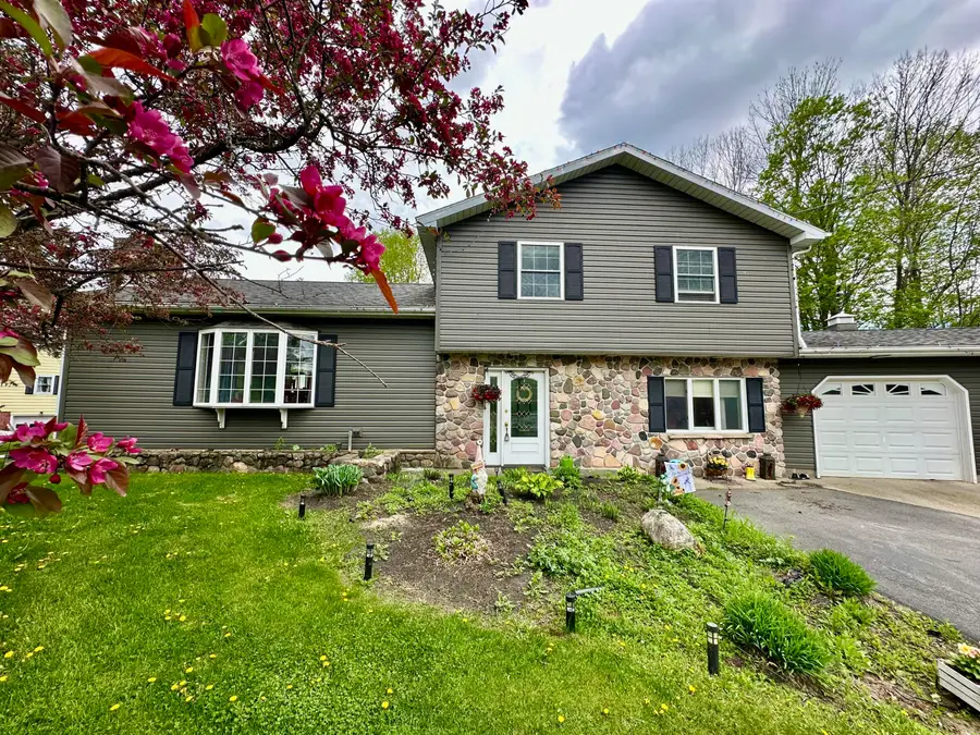 3 Cox Road, Malone, NY 12953 - Image #3