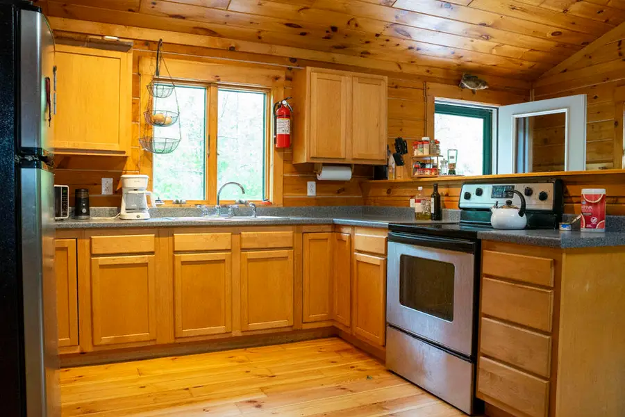 32 Fox Farm Road, Plattsburgh, NY 12901 - Image #3