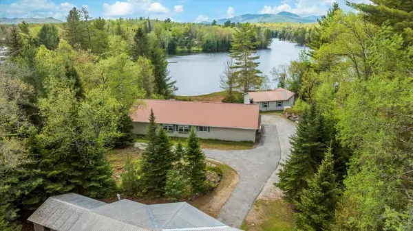 107 Rustic Roost Ln, Indian Lake, NY 12842