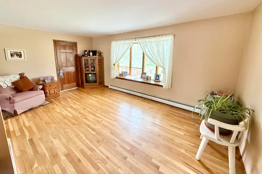 1245 Cumberland Head Road, Plattsburgh, NY 12901 - Image #3