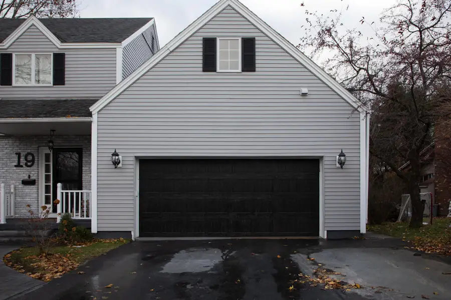 19 Trafalgar Drive, Plattsburgh, NY 12901 - Image #2