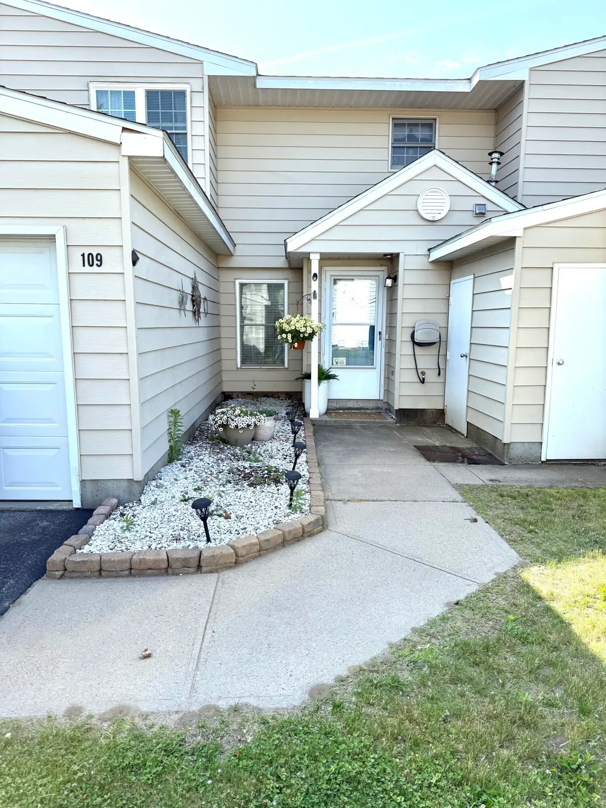 109 Maine Rd Road, Plattsburgh, NY 12903 - Image #1