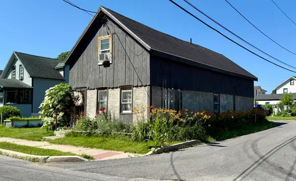 88 Pine Street, Plattsburgh, NY 12901