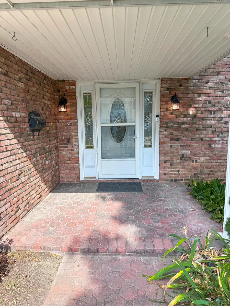 34 Crescent Drive, Plattsburgh, NY 12901 - Image #2