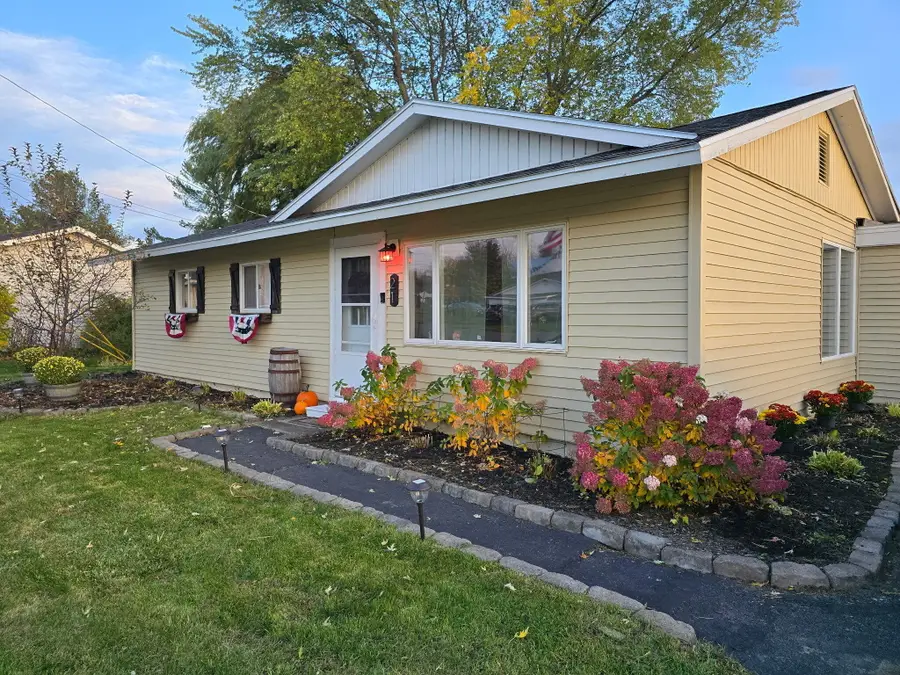 21 Genesee Lane, Plattsburgh, NY 12901 - Image #2