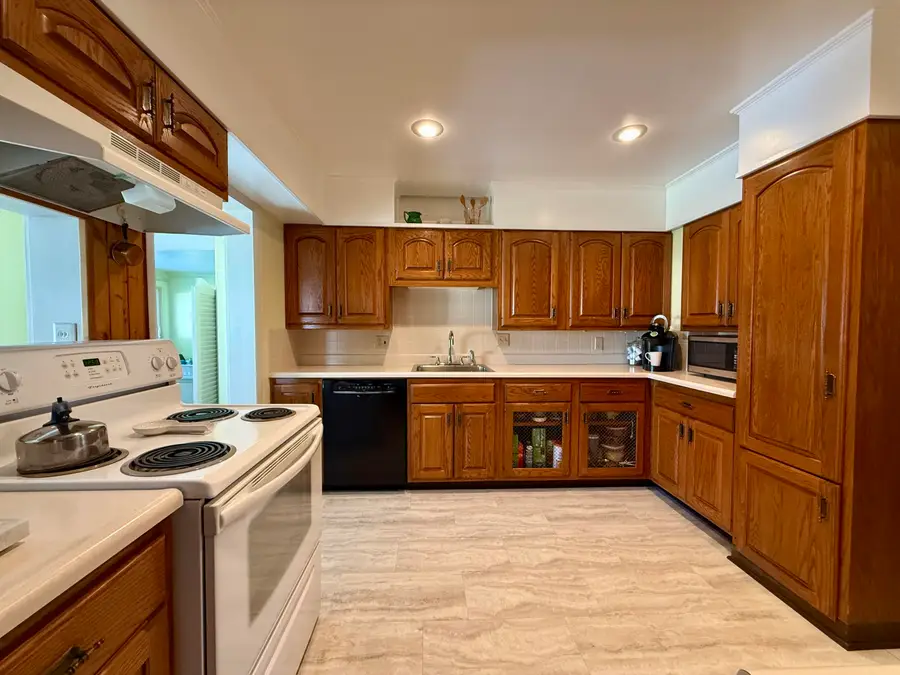 15 Pierrepont Avenue, Malone, NY 12953 - Image #3