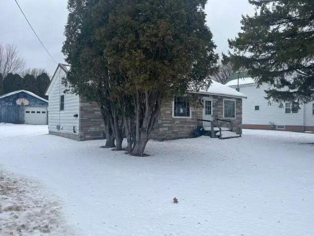 82 W Hatfield Street, Massena, NY 13662 - Image #2