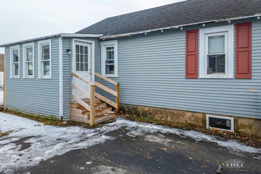 23 Riverside Avenue, Plattsburgh, NY 12901 - Image #2