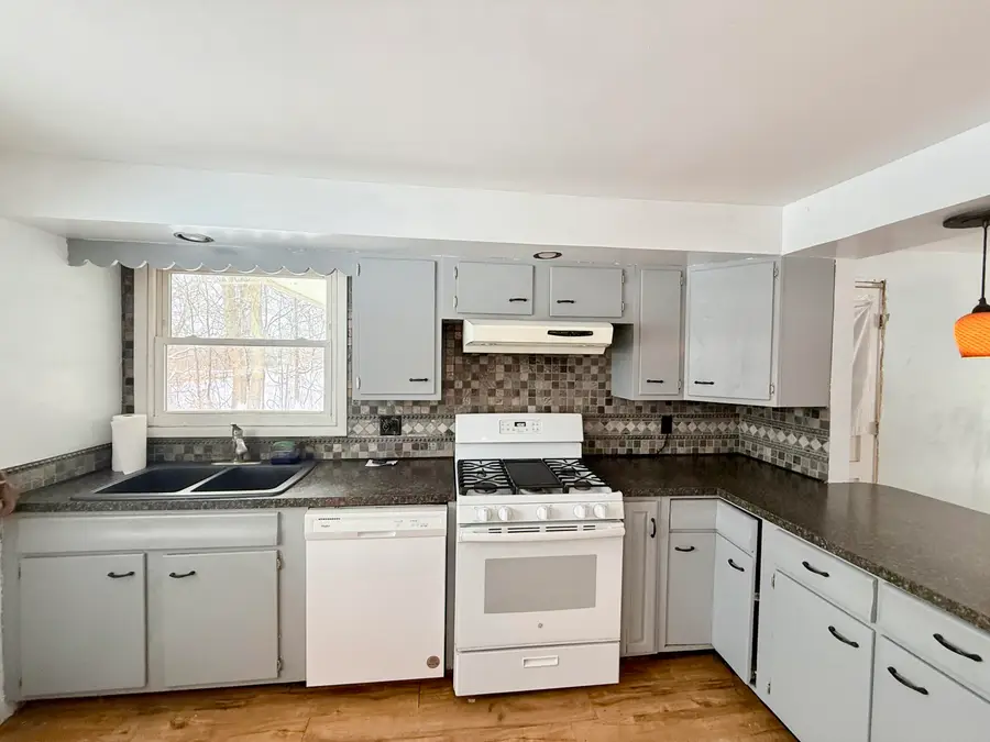 326 Cemetery Road, Plattsburgh, NY 12901 - Image #3