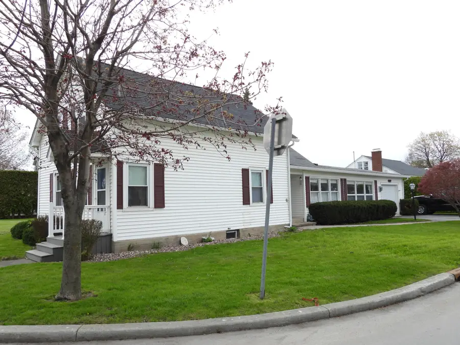 122 Maple Street, Rouses Point, NY 12979 - #2