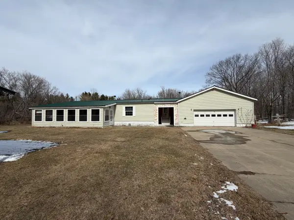 24 Mcdonald Road, Mooers Forks, NY 12959