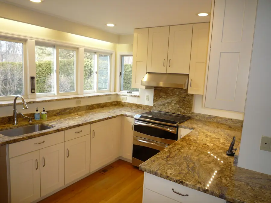 31 Cumberland Avenue, Plattsburgh, NY 12901 - #3