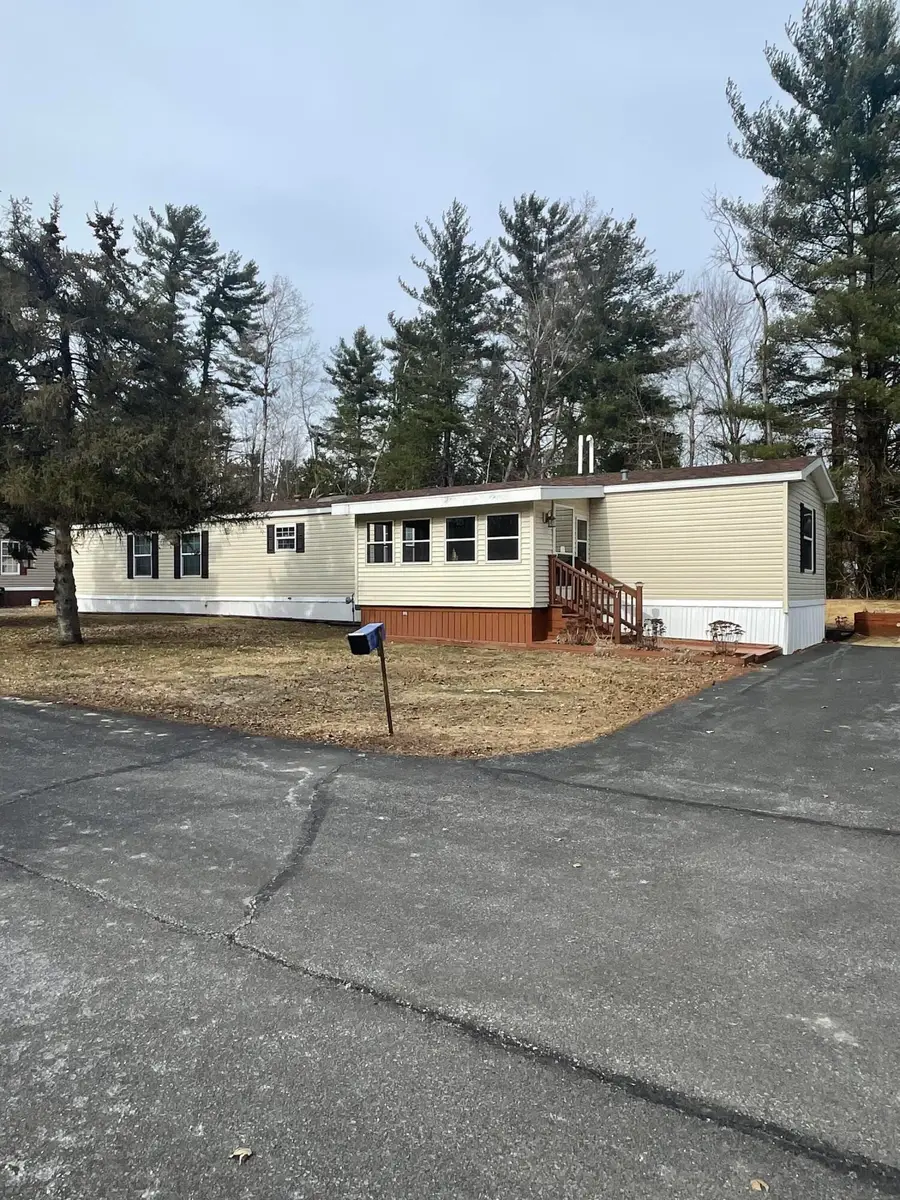 7 Labarge Drive, Plattsburgh, NY 12901 - #3