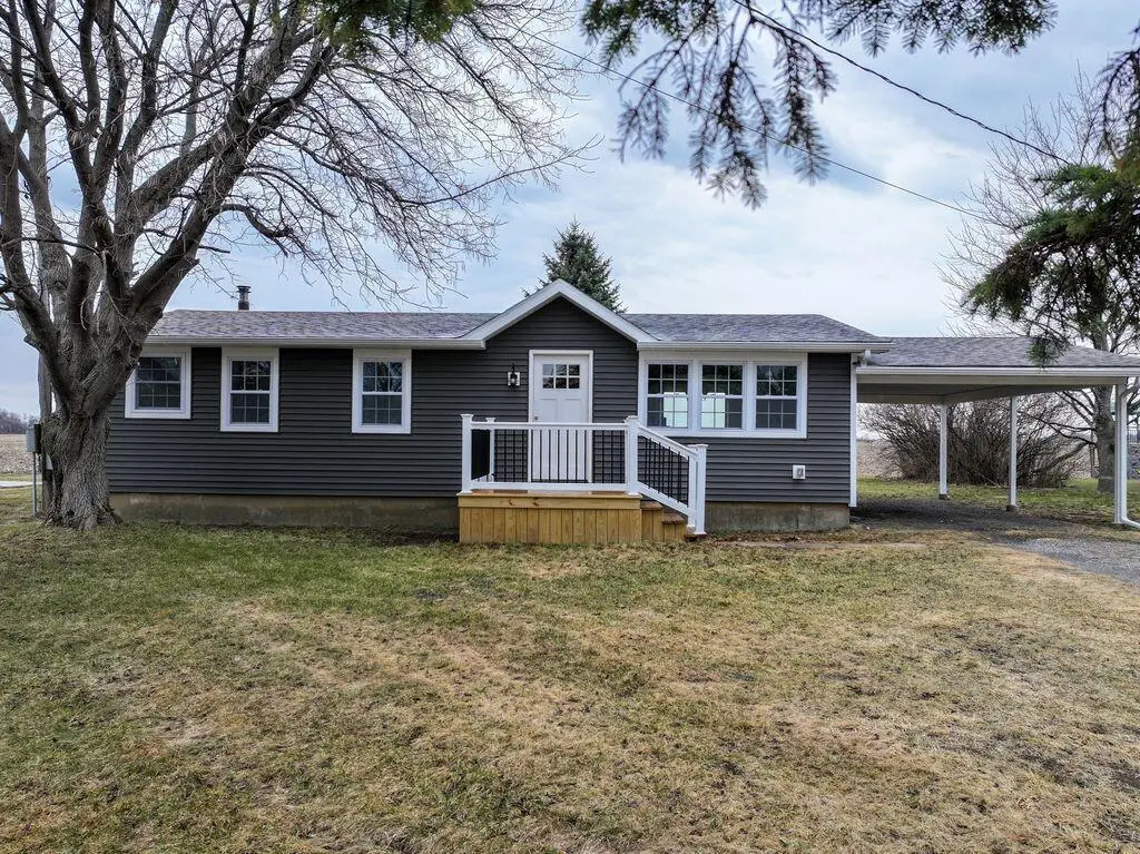 17 Columbus Drive, Rouses Point, NY 12979 - #1