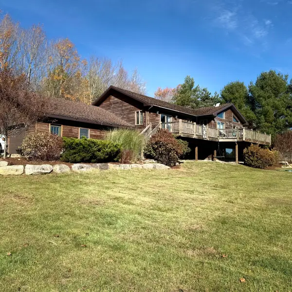 32 Turkey Run Road, Vermontville, NY 12989