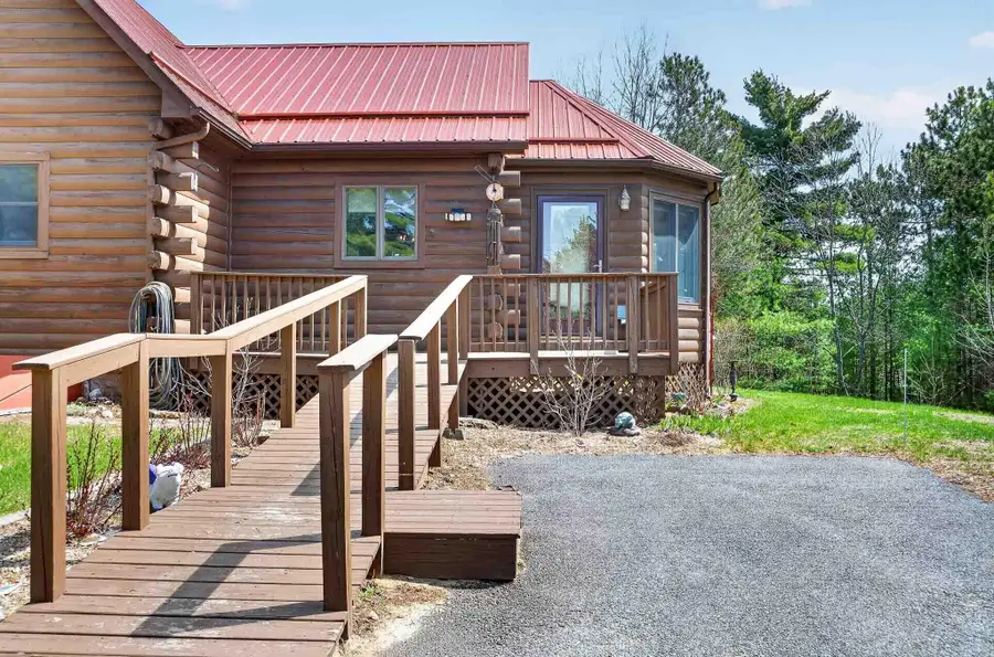 19 Huntington Avenue, Morrisonville, NY 12962 - #3
