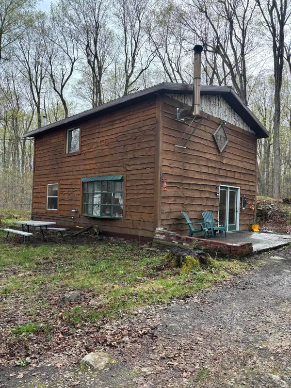 201 Cannon Corners Road, Mooers Forks, NY 12959