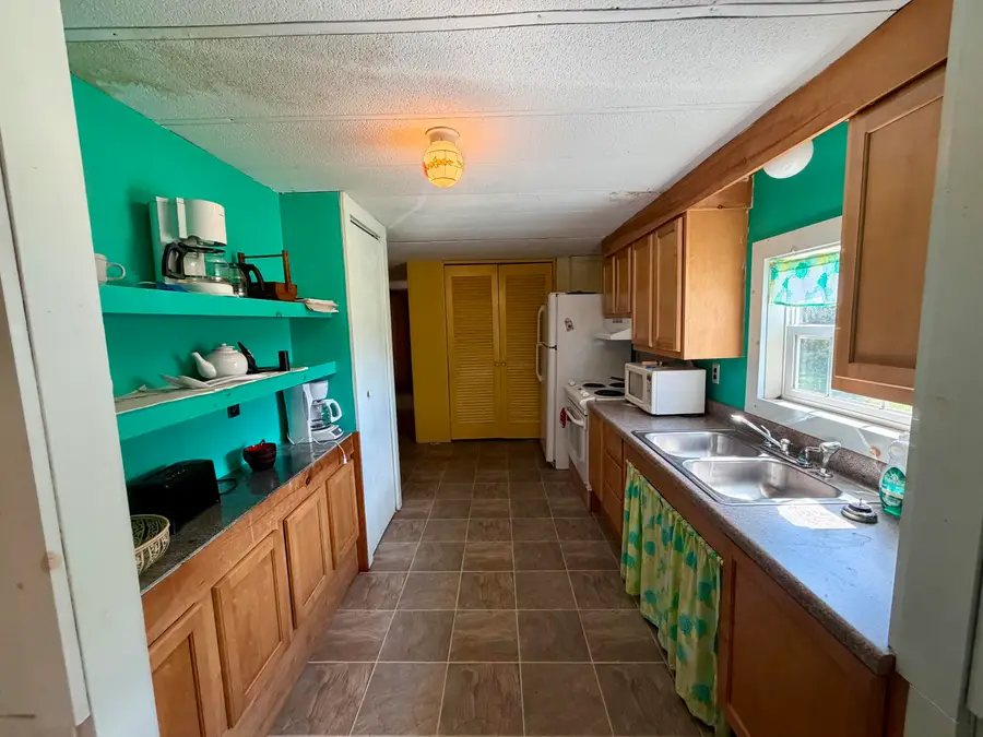 19 Lyons Road, Plattsburgh, NY 12901 - #3