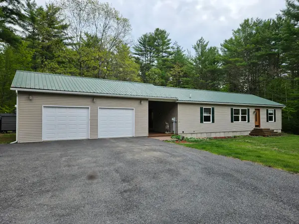 10 Steele Woods Road, Elizabethtown, NY 12932