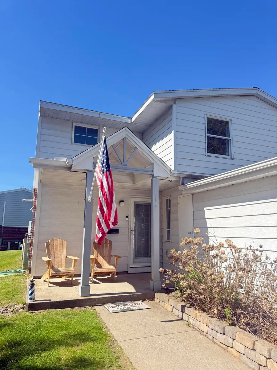 5 Massachussetts Street, Plattsburgh, NY 12903 - #2