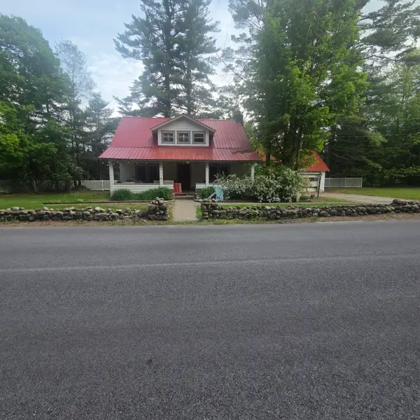 15 Park Street, Elizabethtown, NY 12932