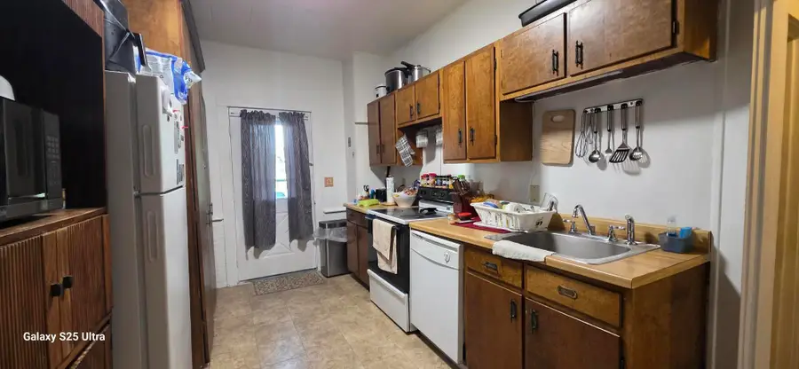 9 Couch Street, Plattsburgh, NY 12901 - #3