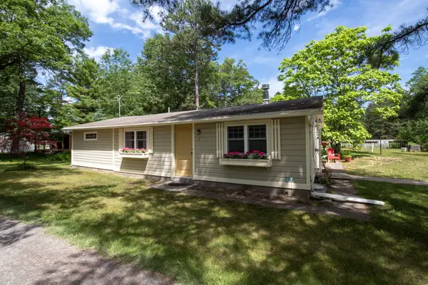 17 Ausable Beach Road, Peru, NY 12972