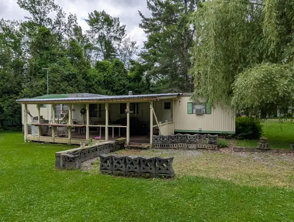 27 Elm Avenue, Willsboro, NY 12996