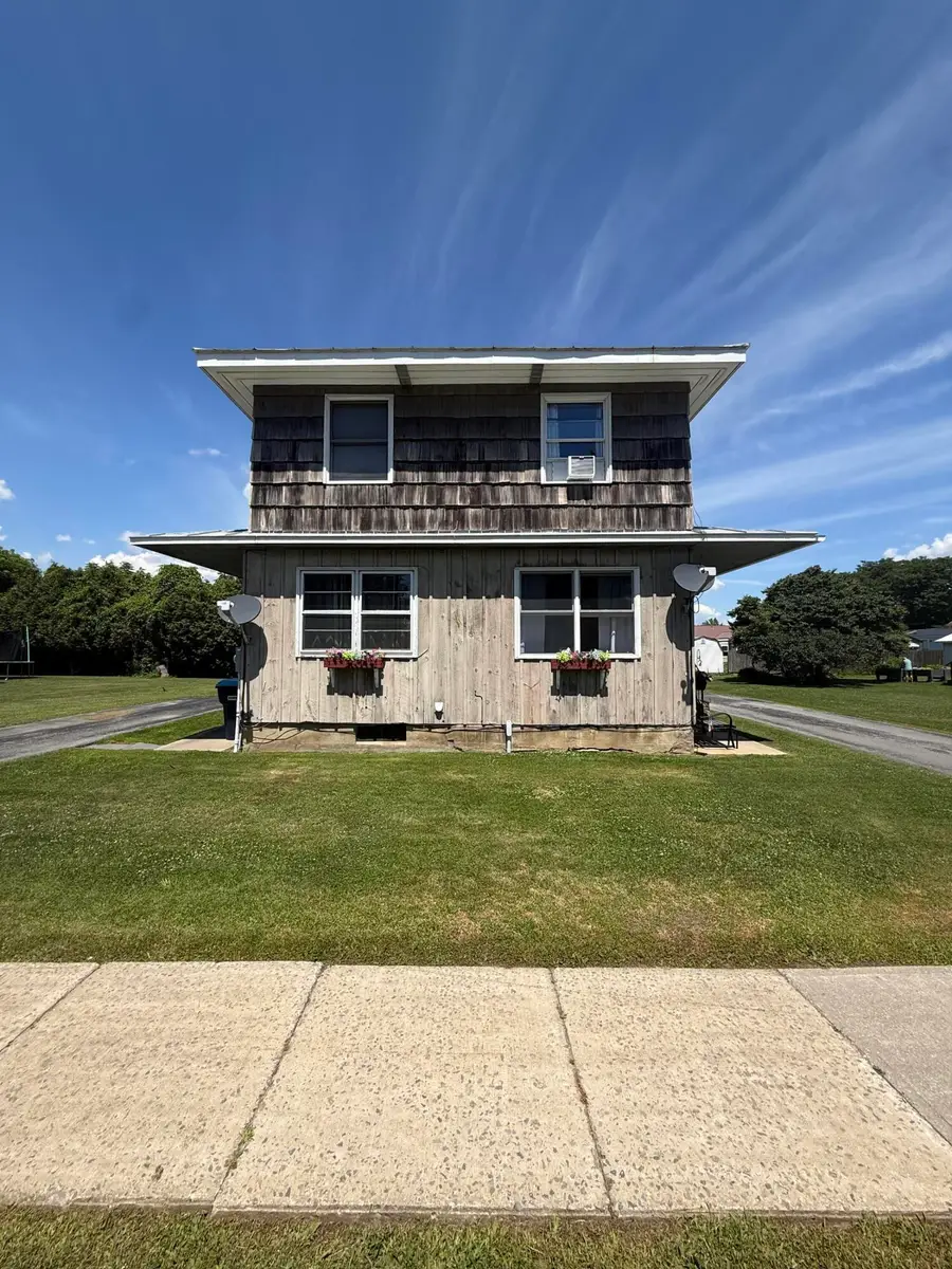 42 Washington Avenue, Rouses Point, NY 12979 - #2