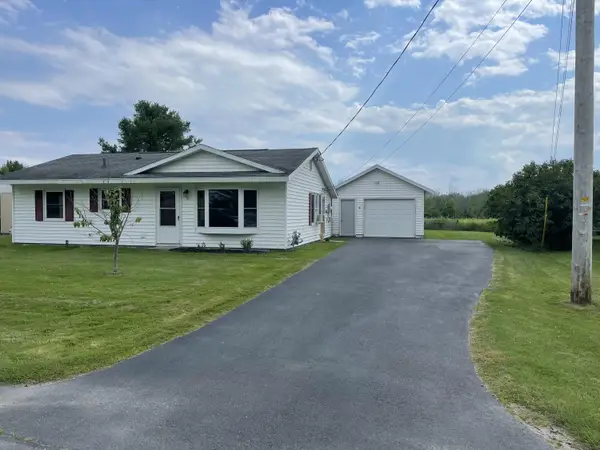 19 Genesee Lane, Plattsburgh, NY 12901