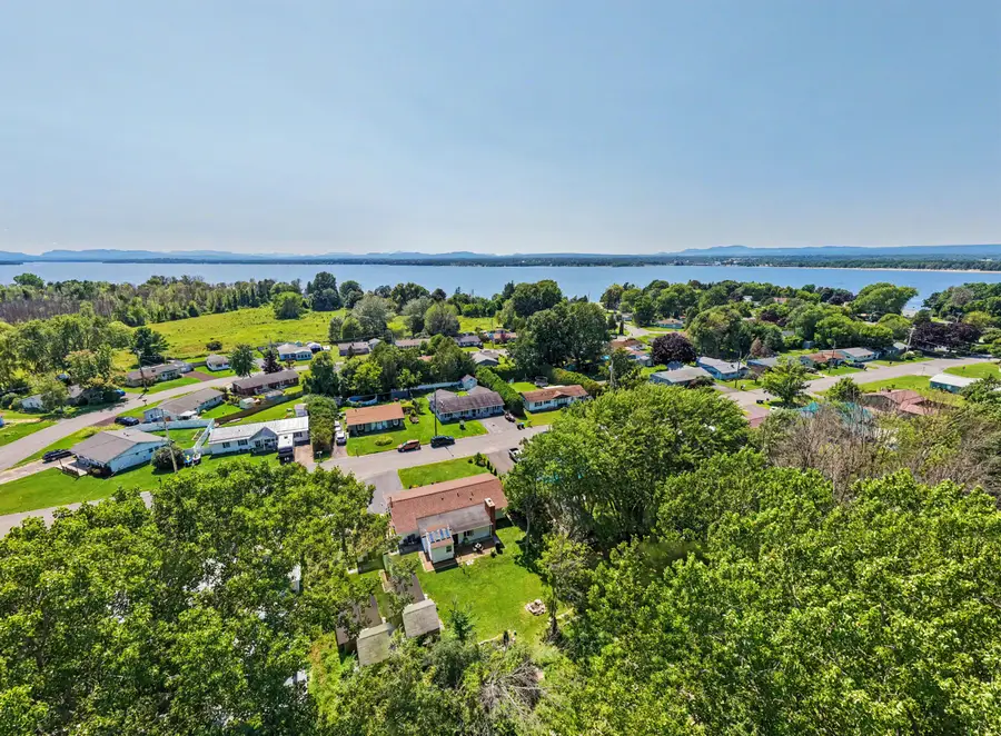 20 Oswego Lane, Plattsburgh, NY 12901 - #3