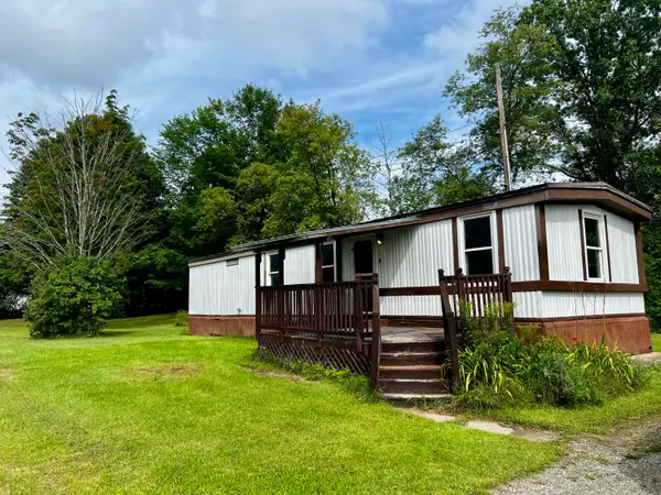 10 Miller Road, Mooers Forks, NY 12959