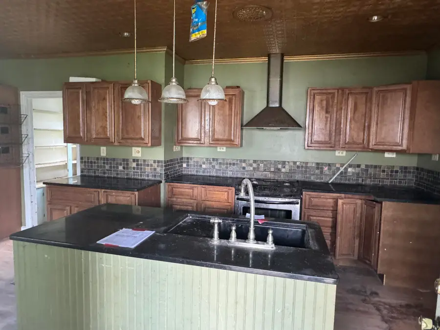2458 U.s. 11, Mooers, NY 12958 - #2
