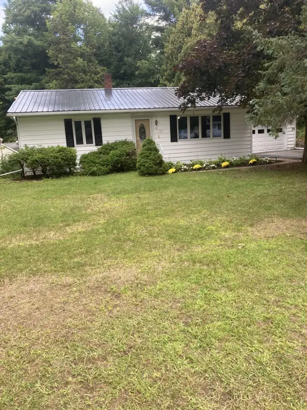18 Scott Drive, Malone, NY 12953