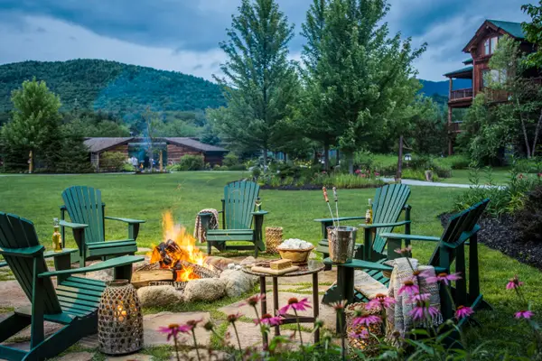 7 Whiteface Inn Ln #Unit 208, int. 2 or 8, Lake Placid, NY 12946