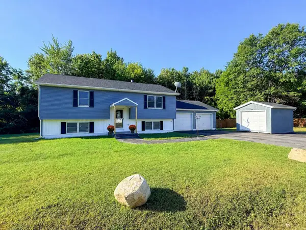 32 Cinnamon Ridge, Keeseville, NY 12944