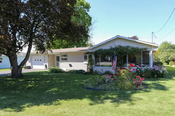 35 Seneca Drive, Plattsburgh, NY 12901