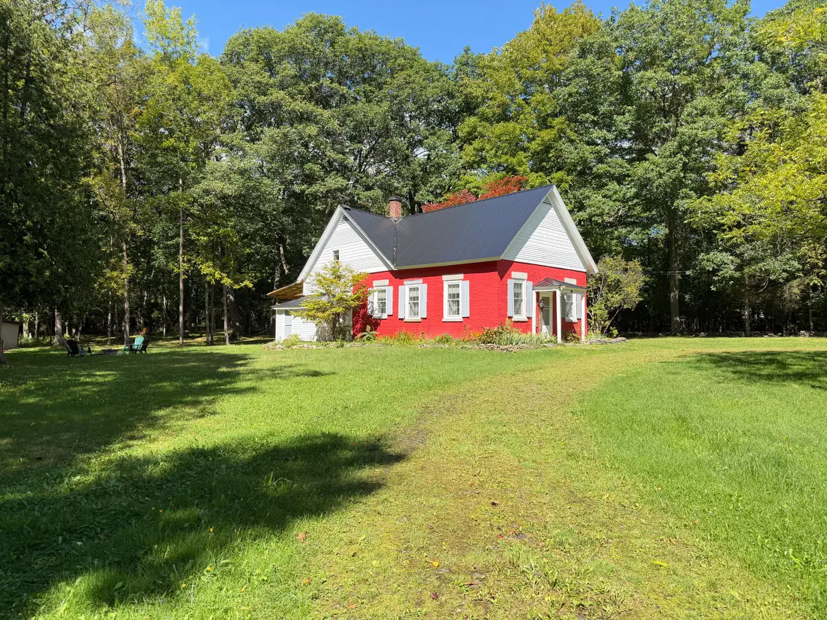 721 Point Road, Willsboro, NY 12996 - #1