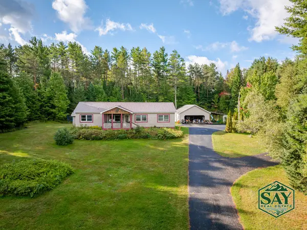 15 Rickerson Pond Pond Dr, Saranac Lake, NY 12983