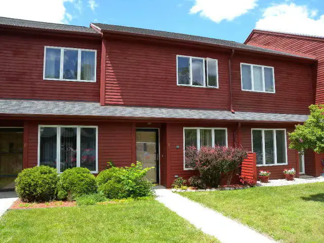 5 Willow Beach, Plattsburgh, NY 12901 - #1