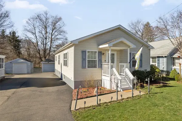 925 Vestal Road, Vestal, NY 13850