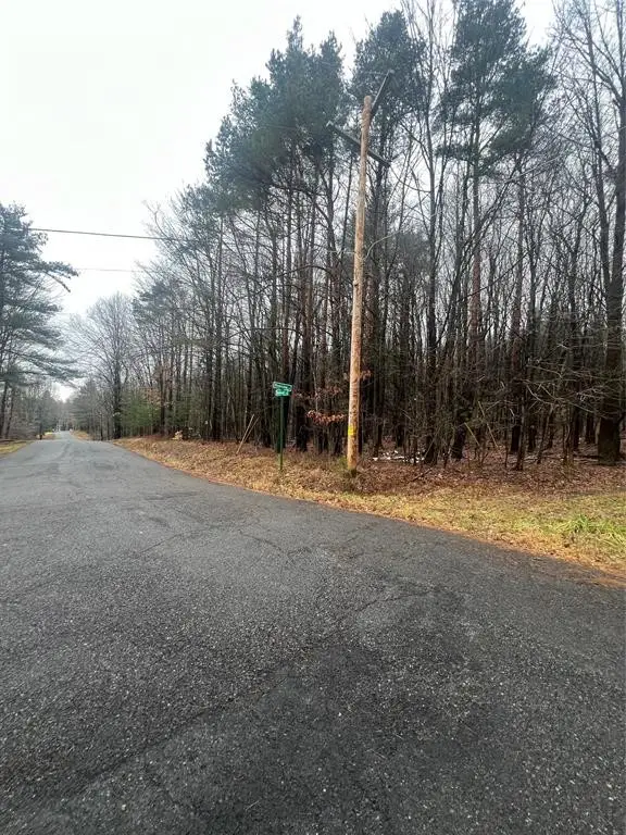 1984 Reservoir Street, Binghamton, NY 13903