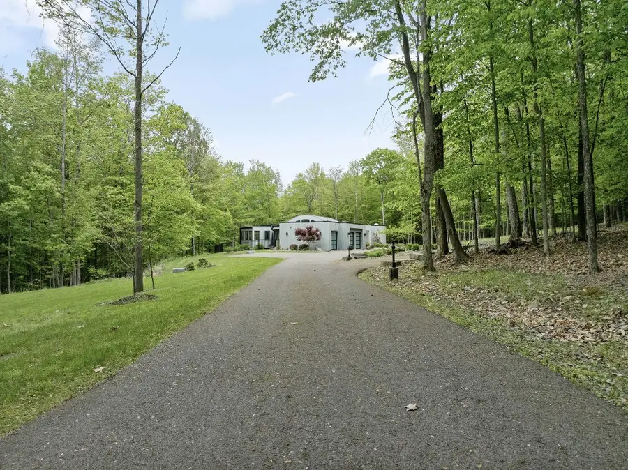 1201 Holly Hill Road, Vestal, NY 13850 - Image #2