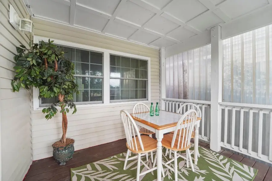 49 Trafford Rd, Binghamton, NY 13901 - Image #2