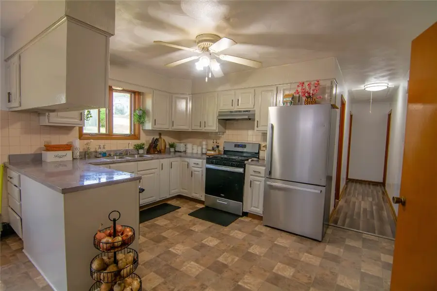 409 Milan Avenue, Endicott, NY 13760 - Image #2