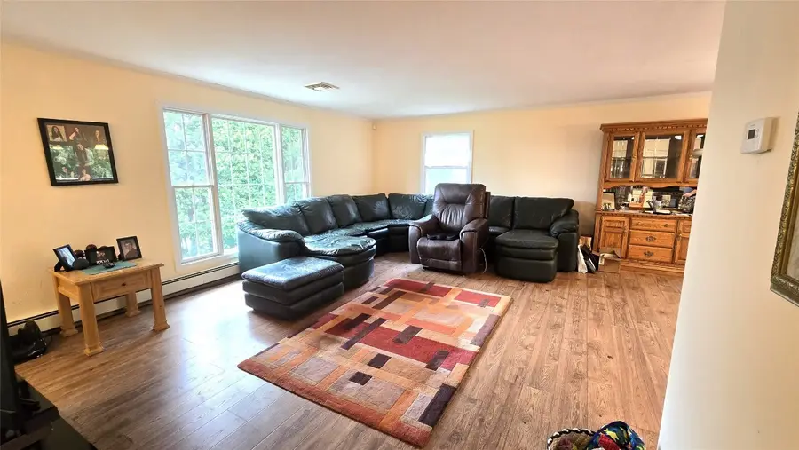 1124 Tamara Lane, Johnson City, NY 13790 - Image #2