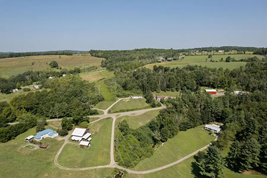 2121 Bradley Creek Road, Johnson City, NY 13790 - Image #3