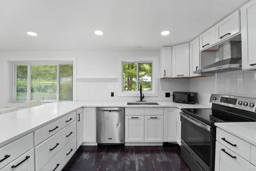 804 Murray Hill Road, Vestal, NY 13850 - Image #3