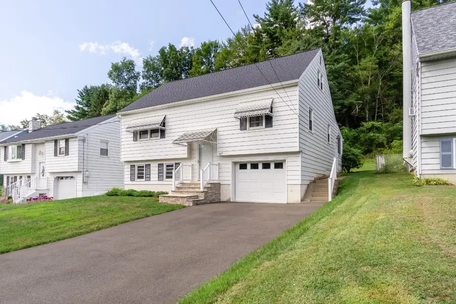 627 Nelson Road, Johnson City, NY 13790 - Image #2